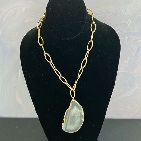 Serefina Geode Pendant Necklace - Picture 1 of 6